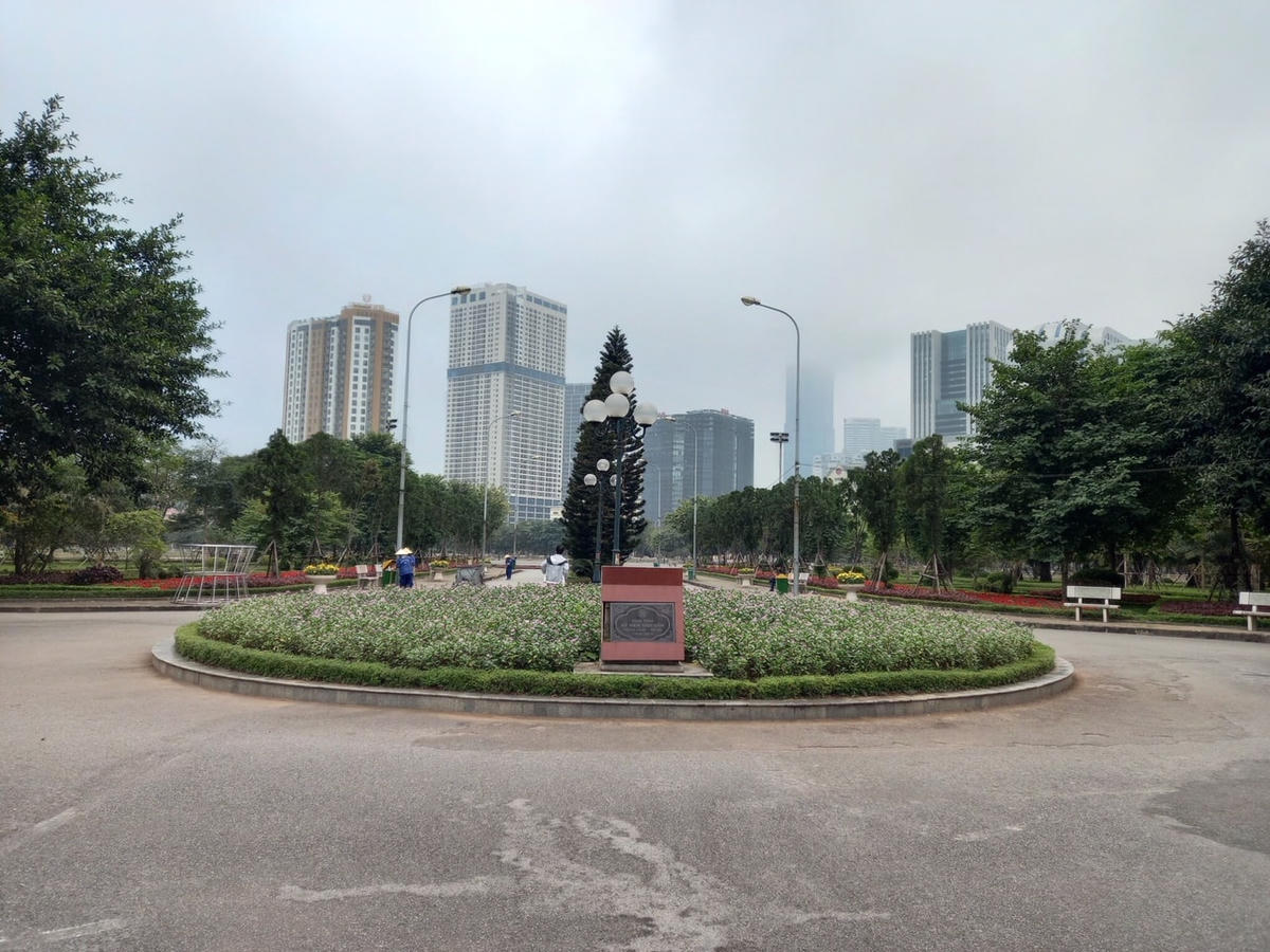 Công viên Cầu Giấy.