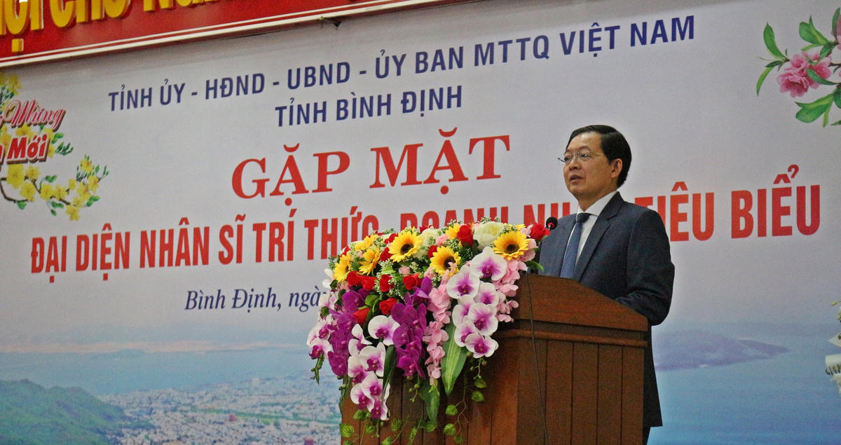 Ông Hồ Quốc Dũng, Bí thư Tỉnh ủy - Chủ tịch HĐND tỉnh Bình Định, phát biểu tại buổi gặp mặt.