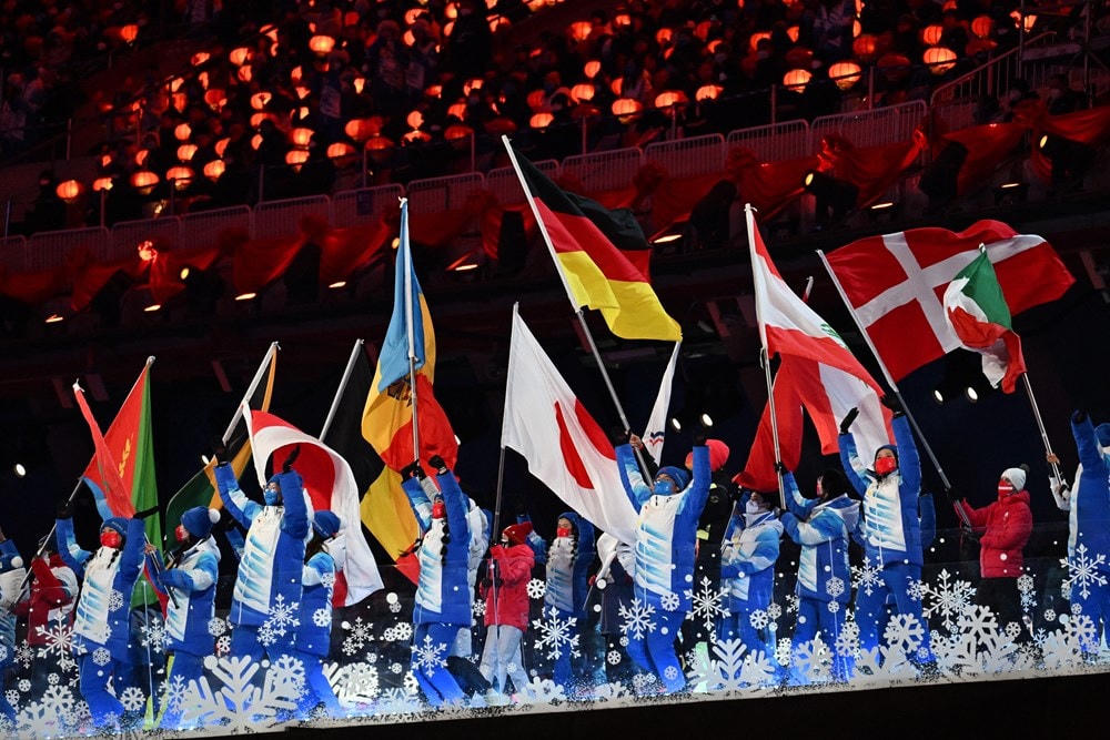 Các vận động viên diễu hành tại lễ bế mạc Olympic mùa Đông Bắc Kinh 2022, Trung Quốc, ngày 20/2/2022. (Ảnh: THX/ TTXVN).