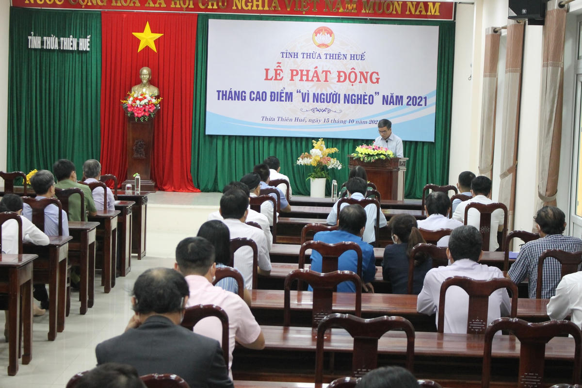 Quang cảnh lễ phát động.