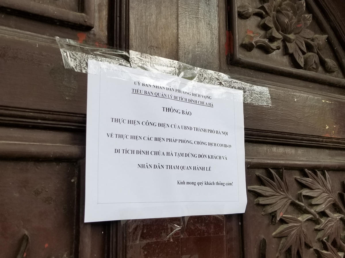 Chùa Hà là một trong những địa điểm tâm linh của thủ đô thường xuyên tập trung nhiều du khách đến chiêm bái.