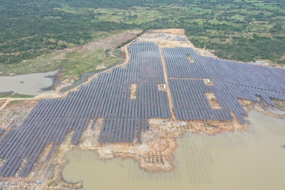 Nhà máy điện mặt trời Thiên Tân 1.2 có công suất 100 MWp đã chính thức hòa lưới điện quốc gia vào ngày 31/12/2020.