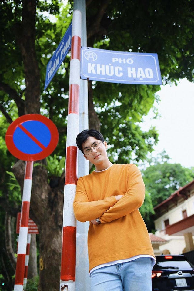 Nguyên Trực hiểu, đích đến cuối cùng của việc dạy học chính là tạo cảm hứng tự học. Anh nghĩ rằng người đi dạy không phải thông minh hơn, mà chỉ là biết trước.