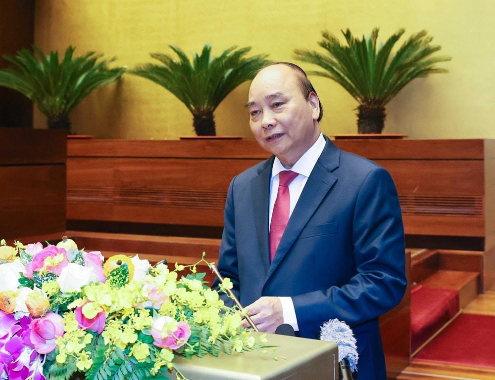 Thủ tướng Nguyễn Xuân Phúc giới thiệu, quán triệt chuyên đề: 'Chiến lược phát triển kinh tế-xã hội 10 năm 2021-2030 và phương hướng, nhiệm vụ phát triển kinh tế-xã hội 5 năm 2021-2025.' (Ảnh: Thống Nhất/TTXVN).