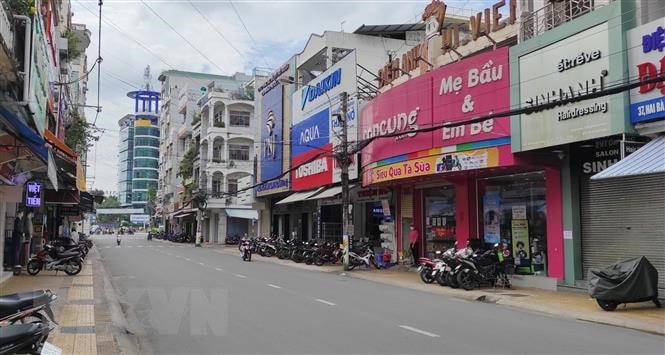 Tuyến đường Hai Bà Trưng (thành phố Sóc Trăng). (Ảnh: TTXVN).