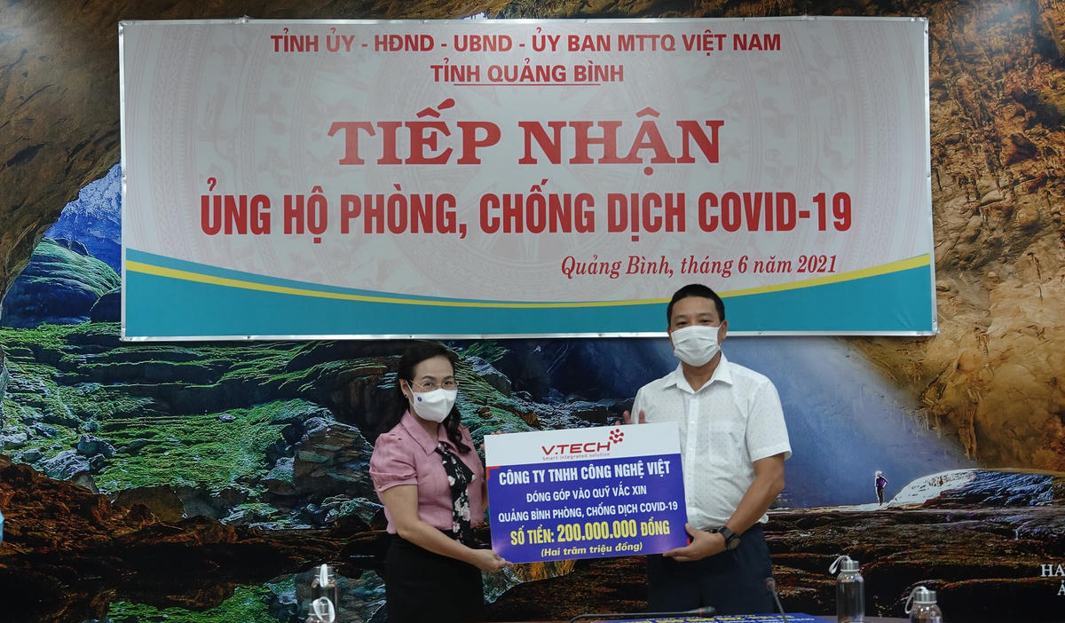 Nhà thầu thi công tại dự án ủng hộ 200 triệu đồng.