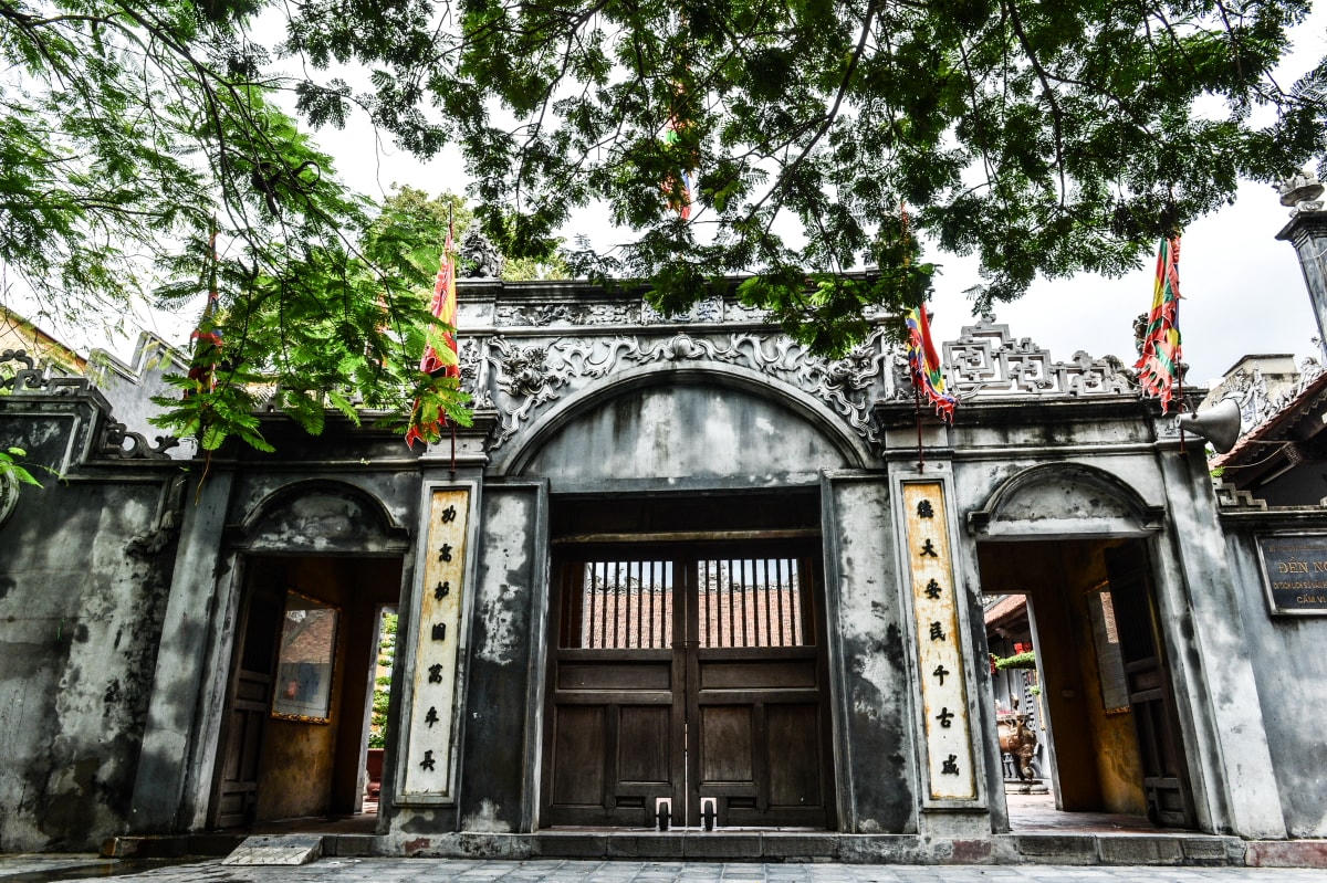 Các cơ sở tôn giáo, tín ngưỡng được yêu cầu tạm dừng hoạt động đề phòng, chống dịch Covid-19