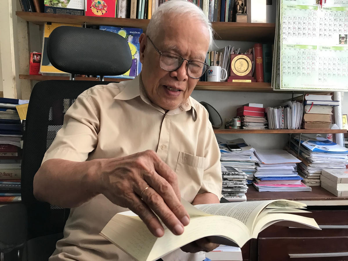 Giáo sư Phong Lê: Đọc, đi, nghĩ, viết