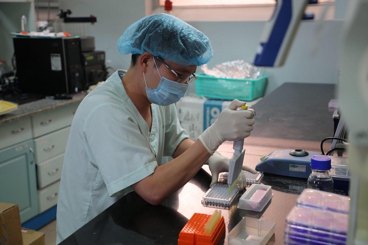 Nghiên cứu vaccine Covid-19 tại Vabiotech. Ảnh minh họa.