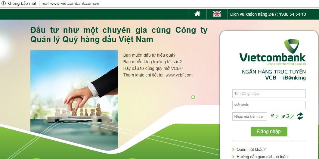 Một website giả mạo ngân hàng Vietcombank với giao diện, logo, tên miền giống gần như hoàn toàn.
