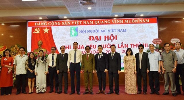 BẢN TIN MẶT TRẬN: Phó Chủ tịch Phùng Khánh Tài dự Đại hội Thi đua yêu nước Hội người mù Việt Nam