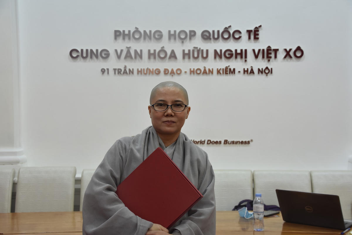 Sư cô Thích nữ giới Tánh, Giám đốc Trung tâm Văn hóa Việt Nam tại Hàn Quốc.