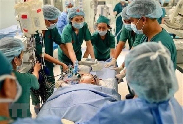 Đã tách thành công cặp song sinh dính liền nhau Trúc Nhi-Diệu Nhi