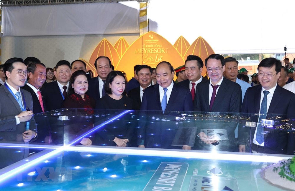 Thủ tướng Nguyễn Xuân Phúc dự Lễ khởi công Khu nghỉ dưỡng Bãi Lữ giai đoạn 2 tại Nghệ An. (Ảnh: Thống Nhất/TTXVN).