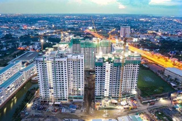 Mức chênh lệch cao đang là rào cản khiến nhiều nhà đầu tư vẫn không bán được hàng.  