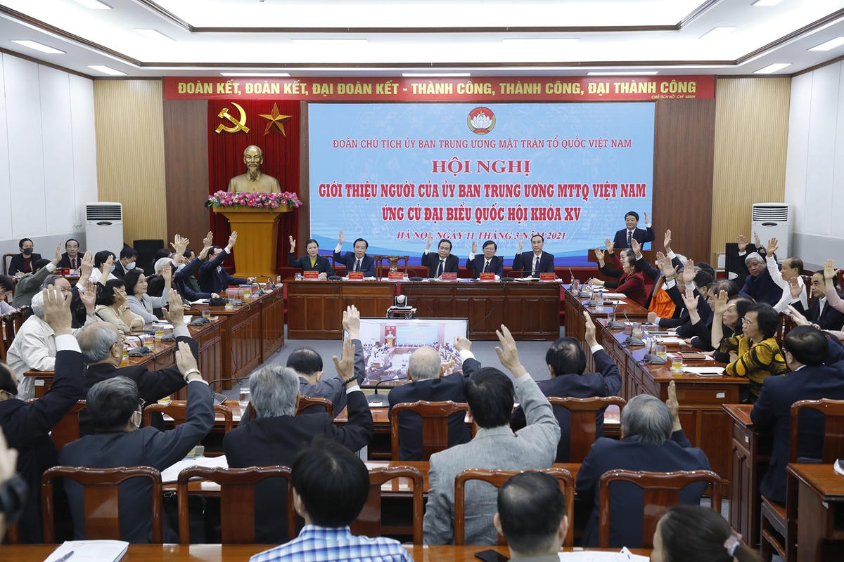 100% đại biểu dự Hội nghị biểu quyết đồng ý giới thiệu 4 người của UBTƯ MTTQ Việt Nam ứng cử ĐBQH khóa XV.
