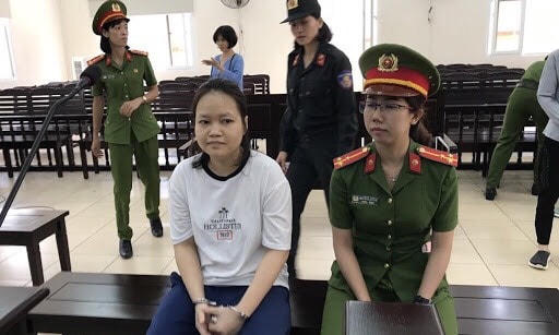 Bị cáo Phạm Thị Thiên Hà tại phiên tòa phúc thẩm. Ảnh: TL.