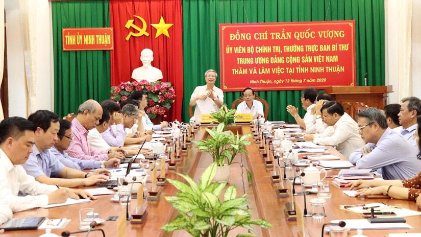 Thường trực Ban Bí thư Trần Quốc Vượng phát biểu tại buổi làm việc với Ban Thường vụ Tỉnh ủy Ninh Thuận. Ảnh: TTXVN.