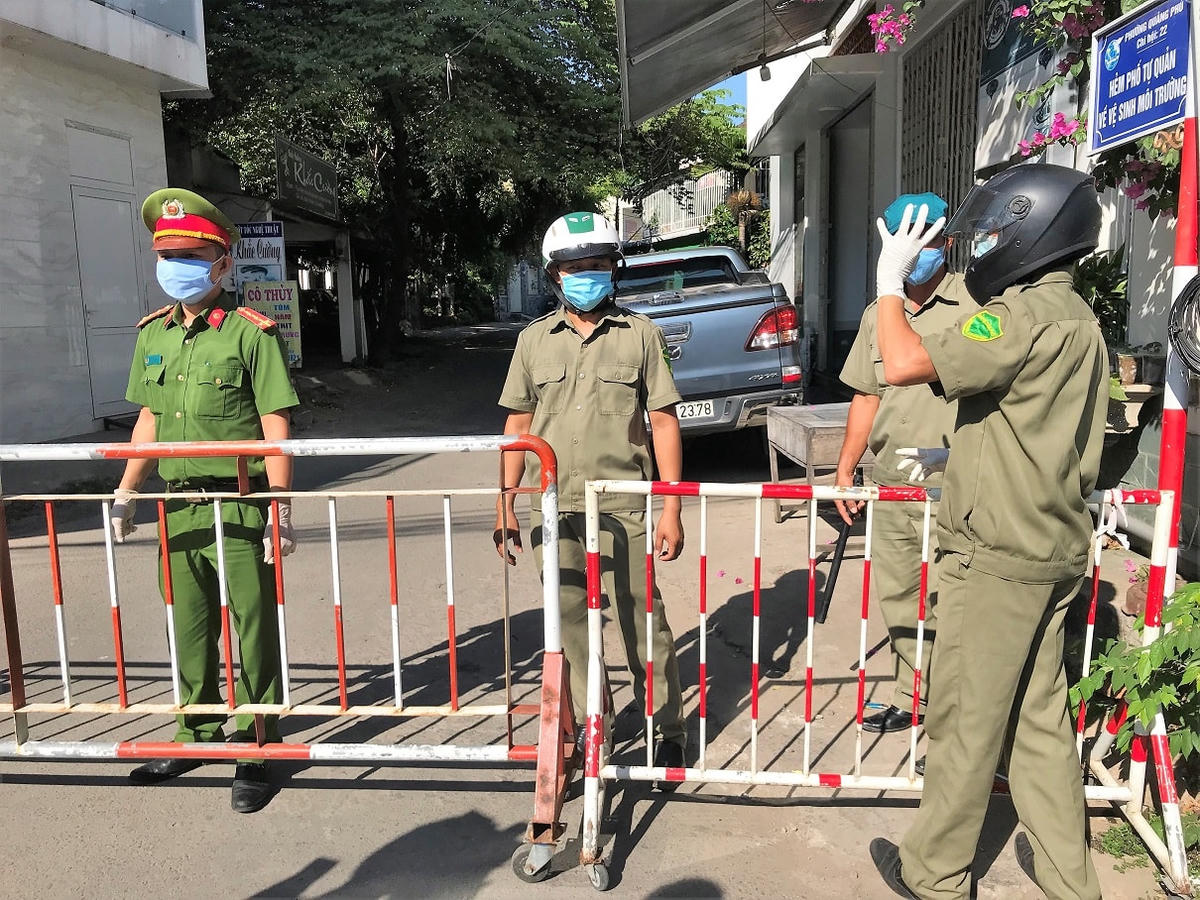 Các chốt kiểm dịch được lập khoanh vùng ở khu bệnh nhân 419.  