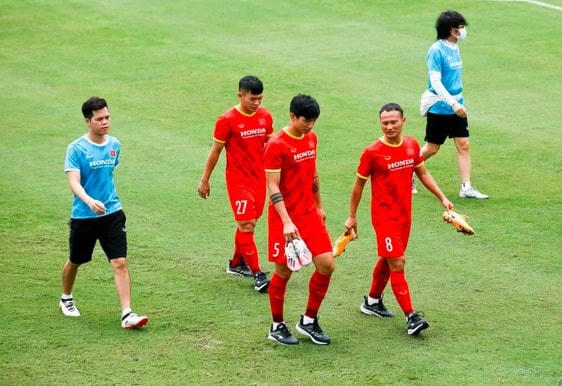 Văn Hậu, Trọng Hoàng và Văn Xuân vẫn đang tập riêng kể từ ngày tập trung lên tuyển.