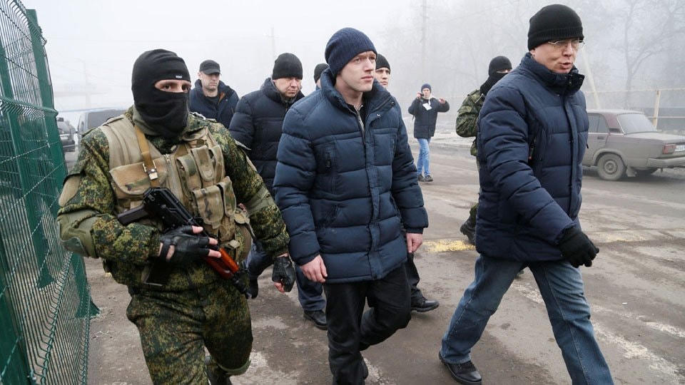 9 quân nhân Nga đã được Ukraine thả để đổi lấy tự do cho Thị trưởng Melitopol. Ảnh TASS.