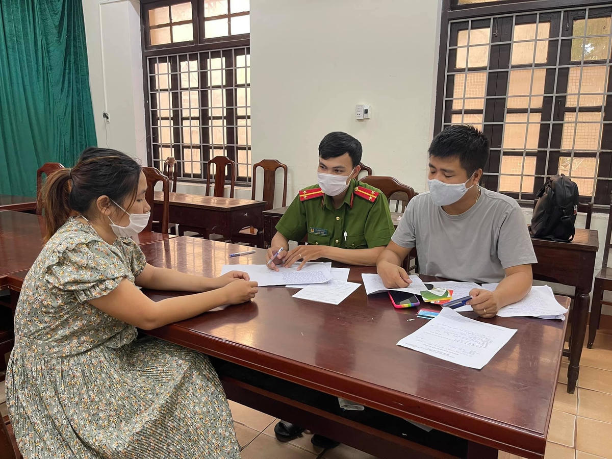 Đối tượng Nguyễn Thị Thuỷ Tiên tại cơ quan Công an. Ảnh: Công an cung cấp.