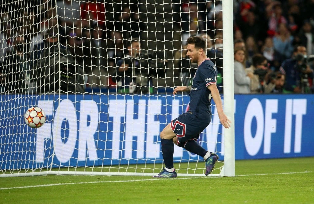 Messi lập cú đúp trong 7 phút, PSG hạ gục RB Leipzig