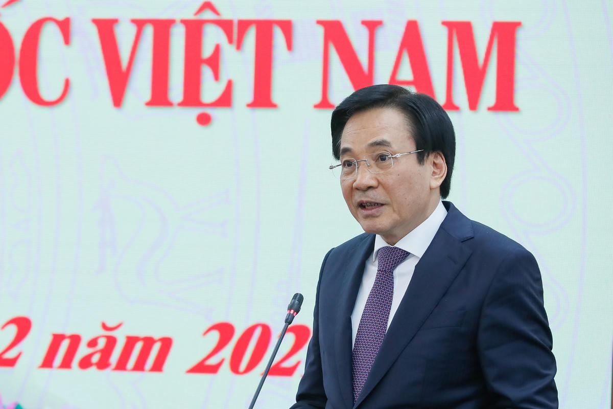 Ông Trần Văn Sơn, Bộ trưởng, Chủ nhiệm Văn phòng Chính phủ phát biểu tại Hội nghị.