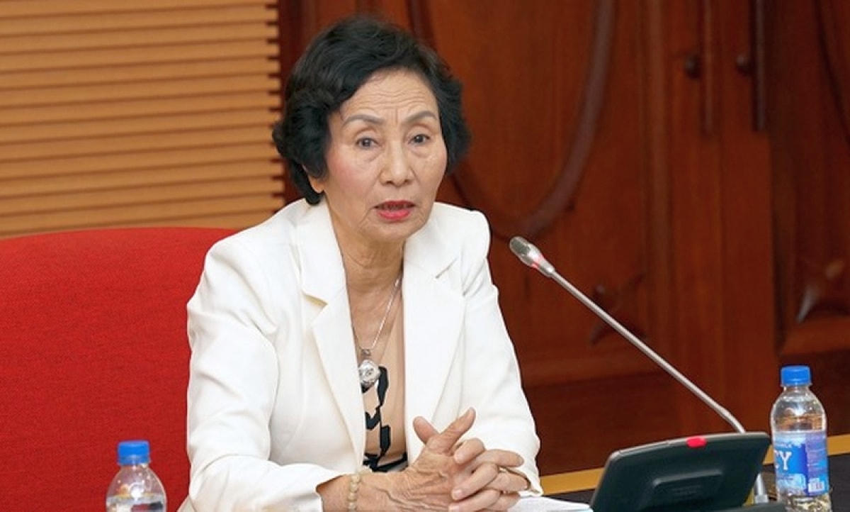 PGS.TS Bùi Thị An.