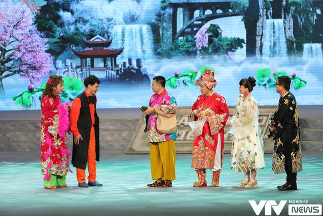 Tối nay, 'Táo quân' đêm diễn cuối không ghi hình vì Covid-19
