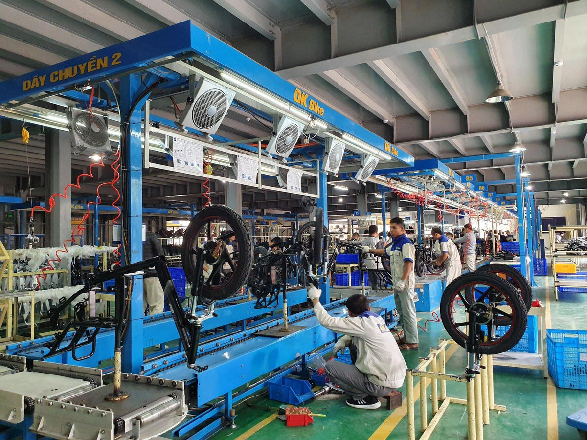 Bên trong nhà máy không phép của Công ty DK Việt Nhật.