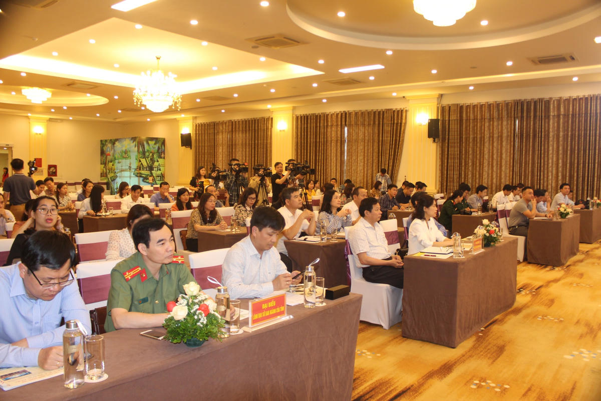 Toàn cảnh buổi họp báo