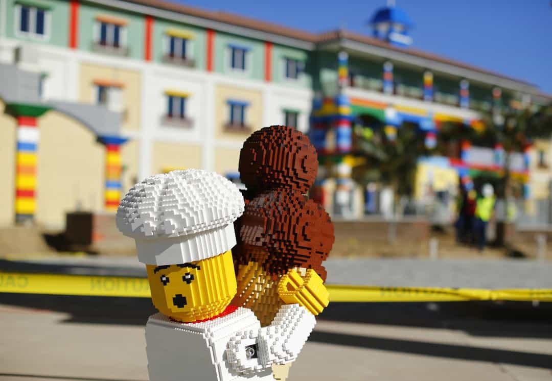 Khách sạn Legoland, Hoa Kỳ nằm ở California, khu nghỉ mát này thiết kế phòng theo chủ đề Lego.  