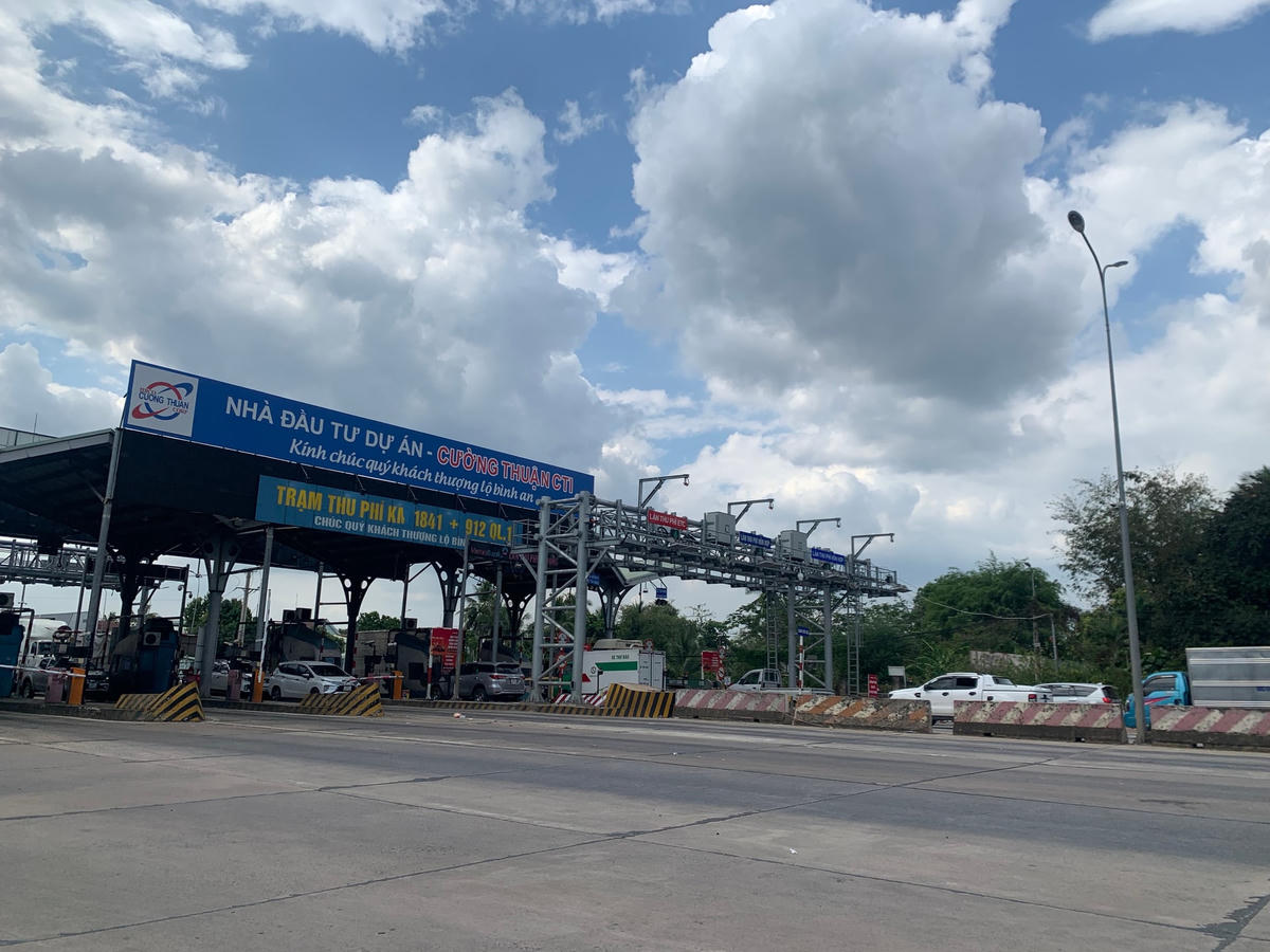 Trạm thu phí BOT đường tránh Biên Hòa. (Ảnh: Mạnh Thìn).
