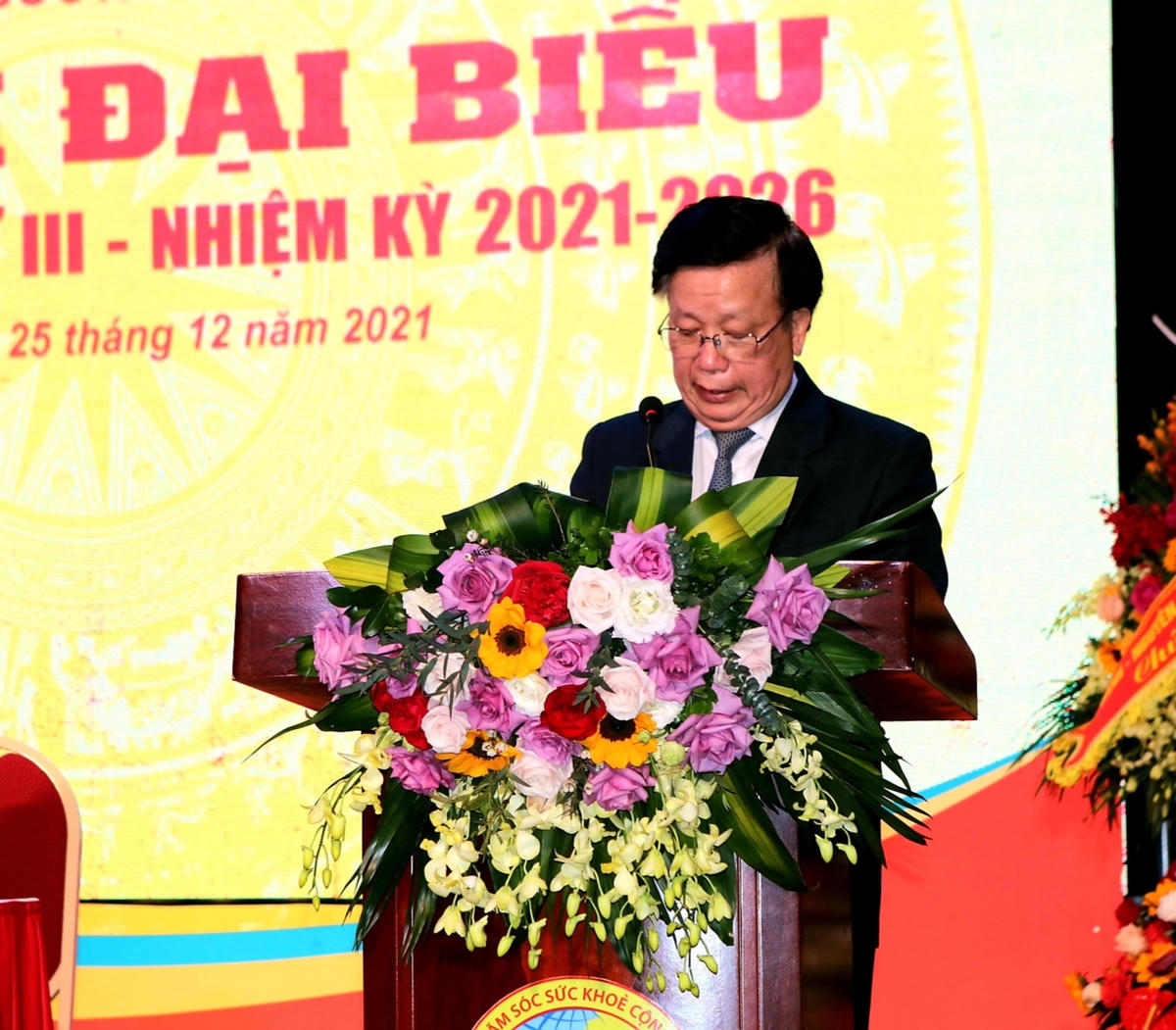 Ông Nguyễn Hồng Quân, Chủ tịch Hội Giáo dục chăm sóc sức khỏe cộng đồng Việt Nam phát biểu tại đại hội.