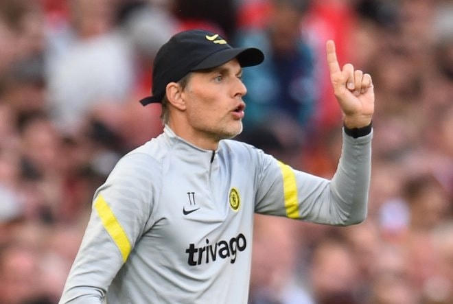 HLV Tuchel ăn mừng với 1 điểm quý giá có được.