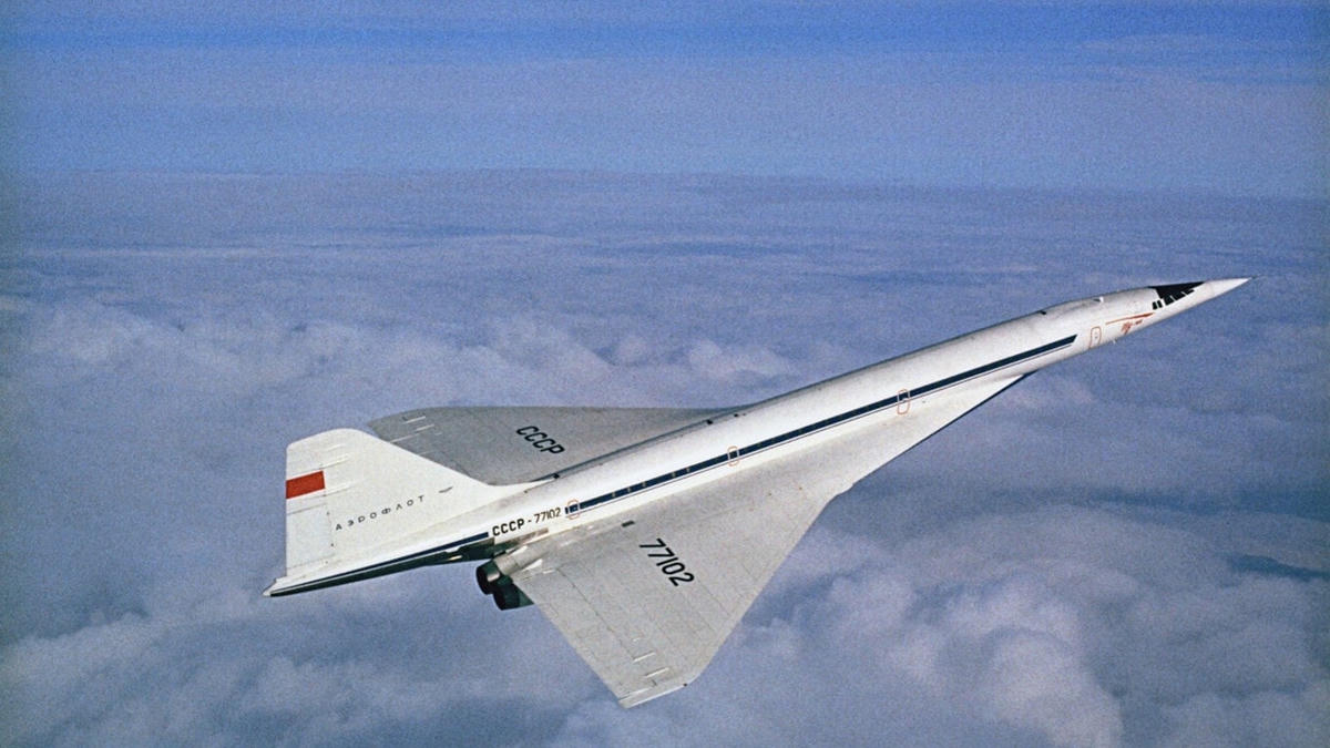 Máy ban phản lực chở khách Tu-144 của Liên xô cũ.