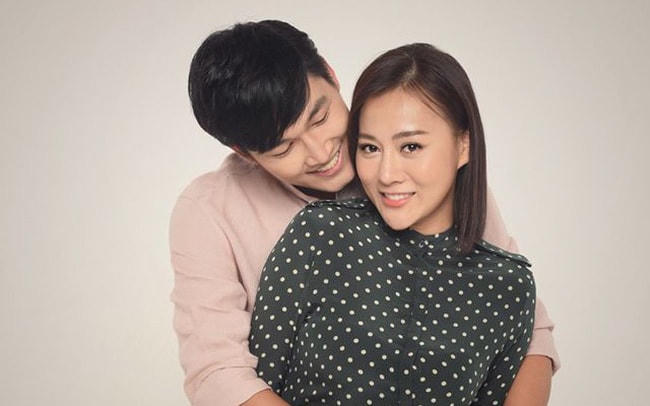 Trước đó, Đình Tú từng kết hợp với Phương Oanh trong "Lặng yên dưới vực sâu". 