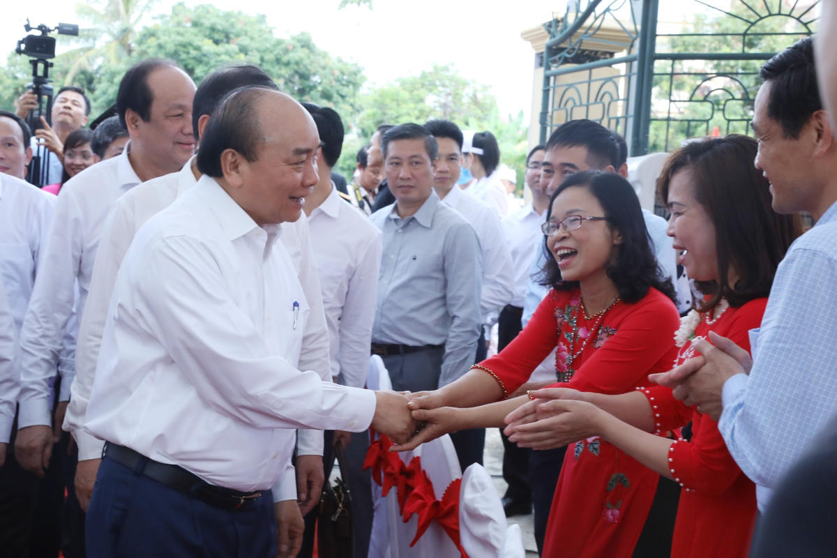 Thủ tướng Nguyễn Xuân Phúc dự Ngày hội Đại đoàn kết tại thôn Phù Liễn.