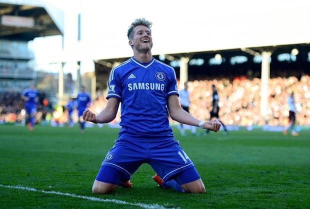 Andre Schuerrle trong màu áo Chelsea.  