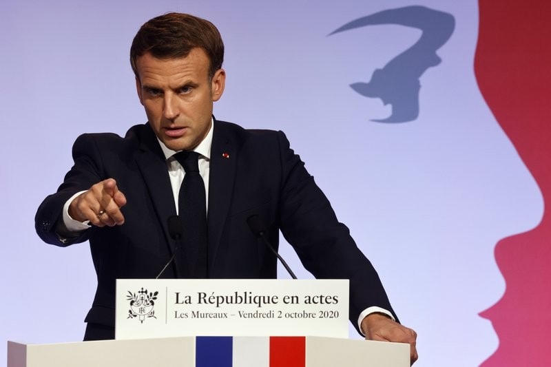 Tổng thống Pháp Emmanuel Macron cho rằng cuộc chiến vaccine Covid-19 hiện nay là “một cuộc chiến tranh thế giới kiểu mới”.