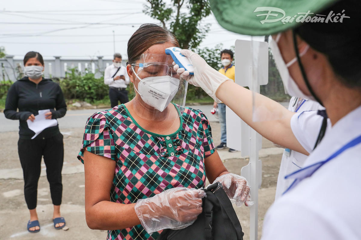 'Siêu thị 0 đồng' lần đầu xuất hiện tại Thủ đô phục vụ người bị ảnh hưởng dịch Covid-19