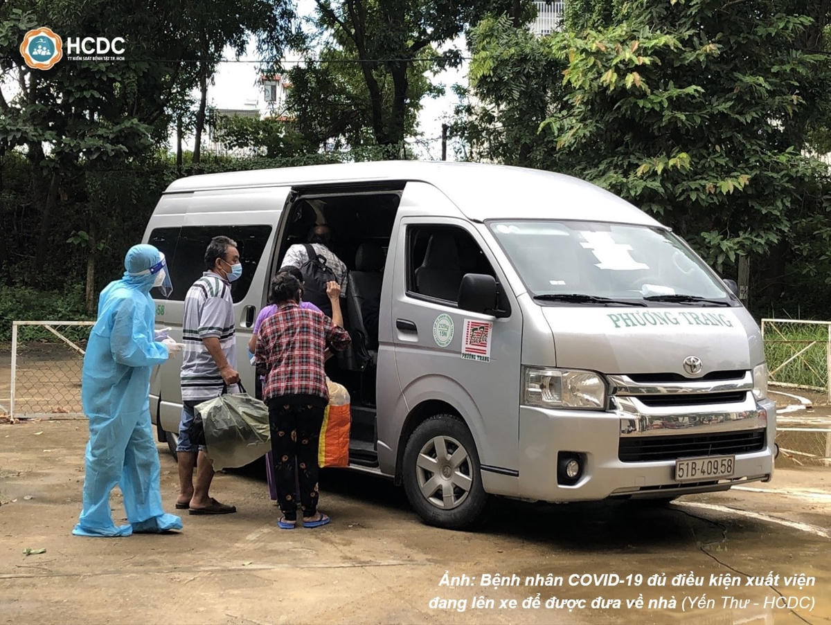 Bệnh nhân xuất viện sau một thời gian dài điều trị.