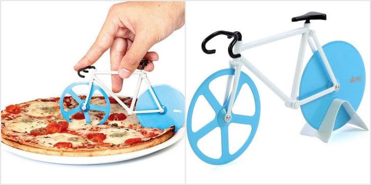 Dao cắt Pizza có hai lưỡi.