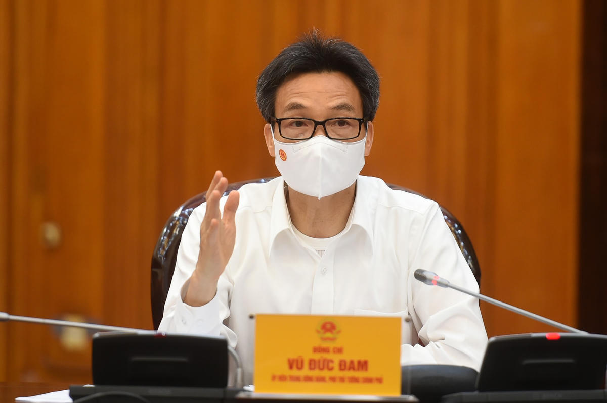 Phó Thủ tướng Vũ Đức Đam phát biểu tại cuộc họp. Ảnh VGP.  