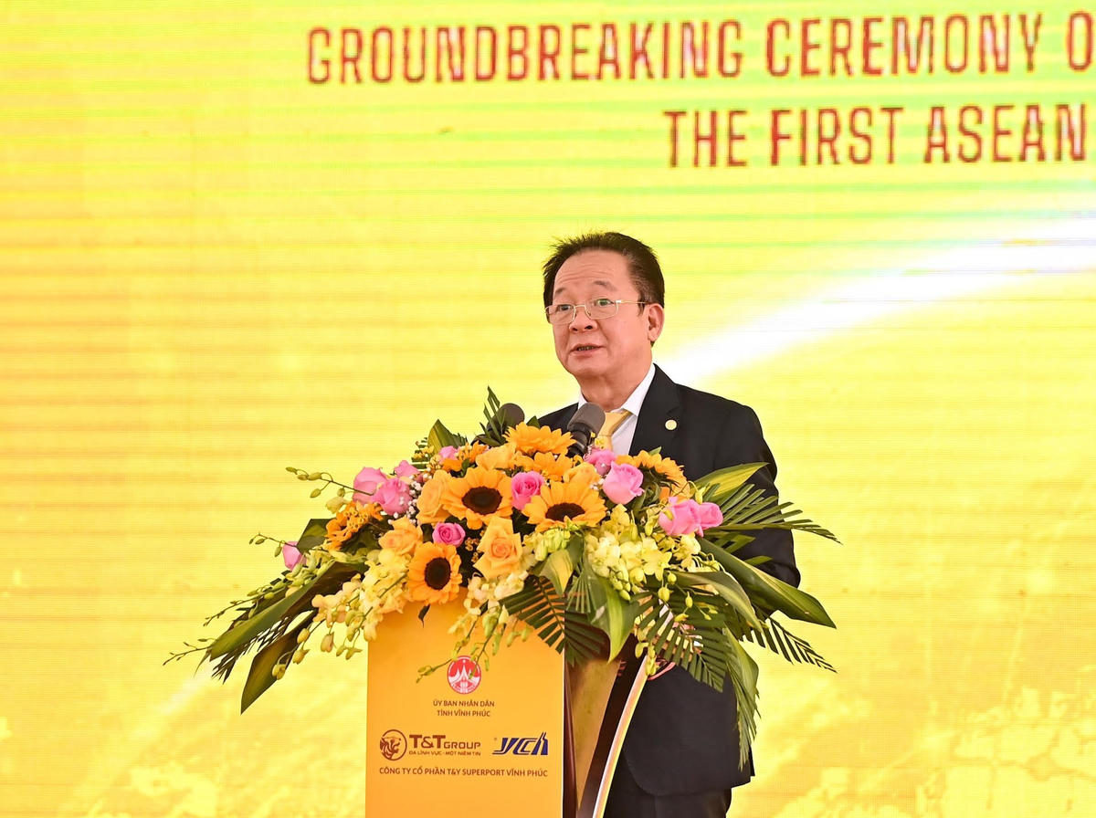 Ông Đỗ Quang Hiển, Chủ tịch HĐQT kiêm Tổng Giám đốc Tập đoàn T&T Group phát biểu tại sự kiện.