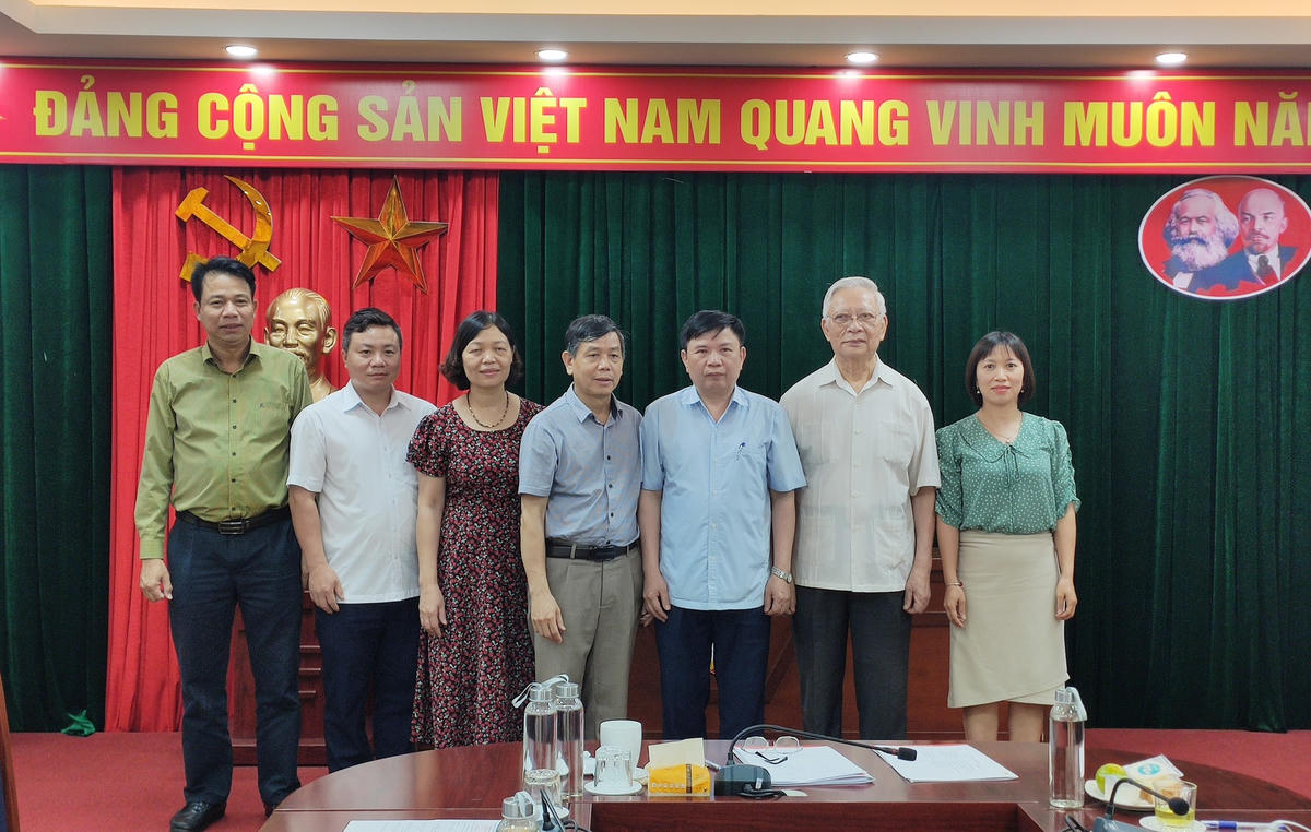 Ra mắt Hội đồng khoa học Bảo tàng MTTQ Việt Nam tại Hội nghị.