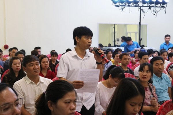 Một trong những người lao động bị doanh nghiệp nợ bảo hiểm "tố khổ" với Chủ tịch UBND tỉnh Nam Định.