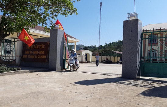 UBND xã Cư Đrăm nơi có nhiều cán bộ sai phạm trong việc xử lý gỗ lậu.