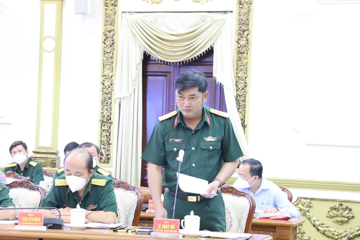 Quang cảnh phiên họp thứ hai Hội đồng Nghĩa vụ Quân sự TP HCM sáng nay.